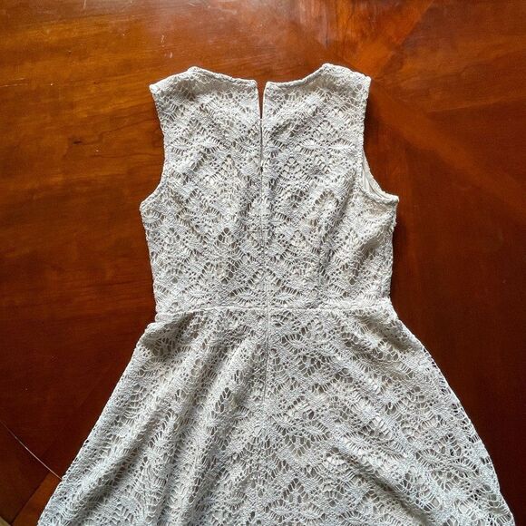London Times Crocheted and Lined A-Line Dress, Size 8 - Picture 9 of 10